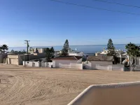 80 steps from the beach with beautiful views, Canto De Los Pajaros Beach House