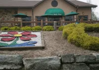 Home in amenity filled Hideout community with hot tub, fire pit, theater room! - Chalets