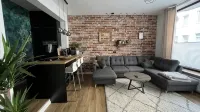 Design apartment store window very centrally located - Huoneistot