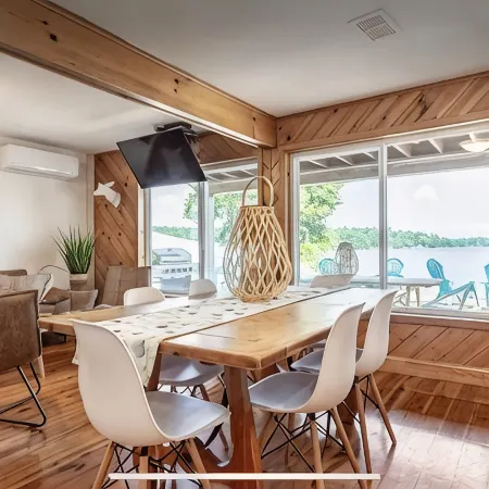 Lakefront Home on Woodstock Way