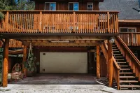 Private Mt Baker View, Hot tub, WIFI sleeps 12