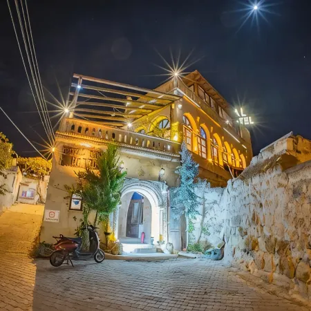 Royal Cave Hotel