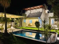 Paradise Pool by Stayjadepoolgarden30Min E-City - Villaer