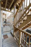 Vintage Escape 1Br Two Blocks Away from Beach - Holiday bungalows
