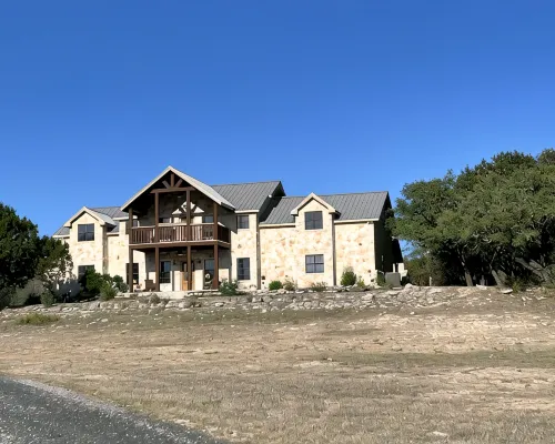 Beautiful 5/5.5 Home on 5 Acres w/Private Pool. River Access 2 m. Away Hotels in Real County