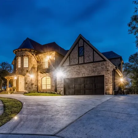 Knotting Hill Place Luxury 6 Br, 5.5 Baths Outdoor Kitchen and Pool!Sleeps 14