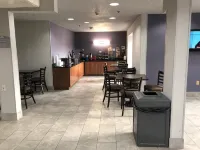 匹茲堡機場麥客達套房酒店 - 早餐