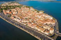 Spacious historic apartment with rooftop terrace - 4-Star