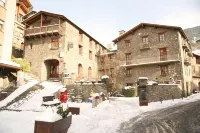 Hotel Santa Bàrbara de La Vall d'Ordino Hotels in 