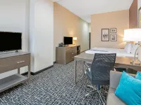 La Quinta Inn & Suites by Wyndham Weatherford OK Hotels in Custer County