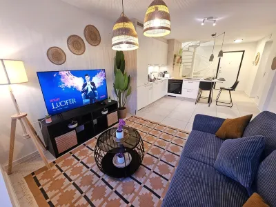 New 2BR Flat in Limpertsberg City center Hôtels à : 