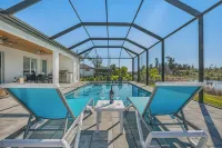 Charming 4-bedroom villa with AC &Heated Saltwater Pool in peaceful Cape Coral -  Casas de vacaciones