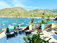 Penthouse in Yelapa, Brand New and Luxurious Casa, Sleeps 8 very comfortably