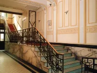 โรงแรมเชอเนอแบร์ก โรงแรมใกล้สถานี Yorckstraße underground station