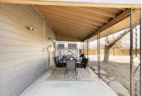 Modern Close to Denver 4bdr Home-Great for groups