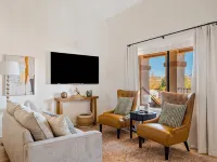 Superstition Mountain Views, Heated Pool/Hot Tub, 2Bd + Loft 阿帕奇章克申酒店