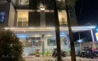 THE CABIN HOTEL AMBASADOR
