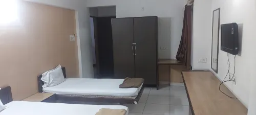 Ozone Guest House - Pensions