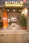 Mistral Hotel - ติดทะเล