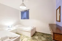 Aegean Whisper Home - 2-Star