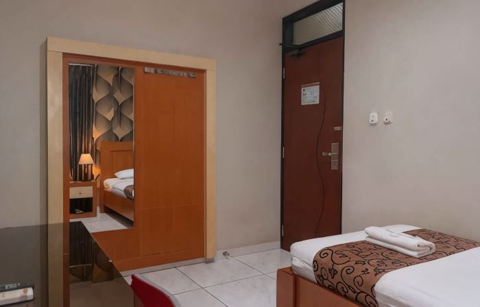 Megaria Hotel