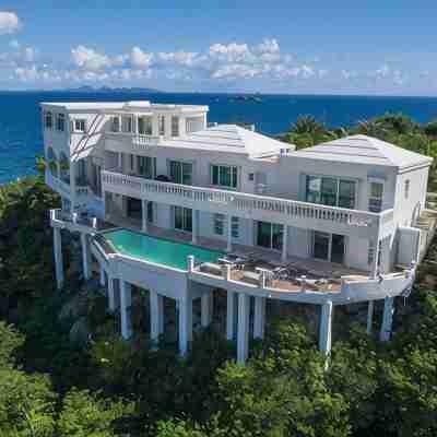 Luxury Villa, Walk to beach, BRAND NEW 55KW BACKUP GENERATOR Hotel Exterior