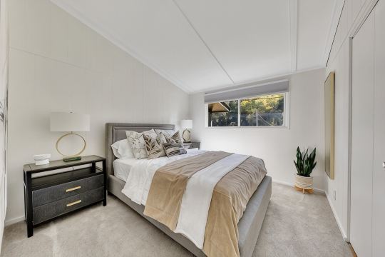 Executive stay home newly remodeled 3-bed house walkable to Downtown Woodstock