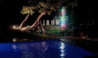 Iron Resort&Hotel - Pools