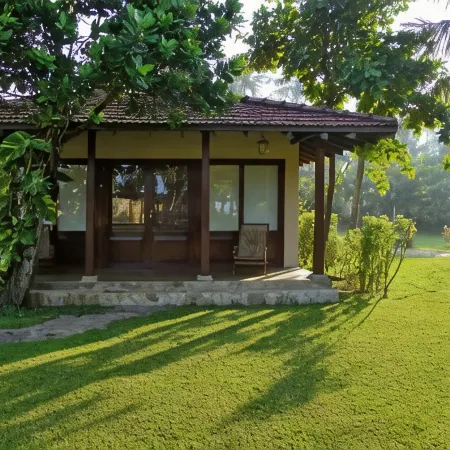 Weligama Bay Resort Отели рядом с достопримечательностью «Река Полватта»