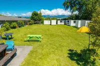 Happy Apple Backpackers - Hostels