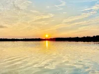 Lake Escape Cottage on Pickerel Lake Can Sleep 6 - Feriehus