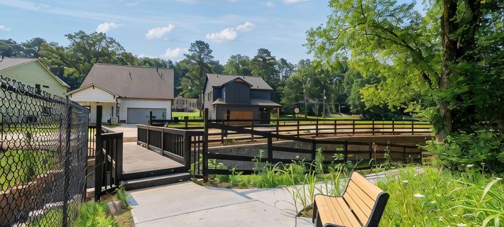 5 Min to Lakepoint! Sleeps 14. New 4 Bdrms/3.5 Bths w/ Office. Owner Managed. Hotels in Bartow County