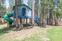 Bend Treehouse • Game Room • Hot Tub • Sleeps 15