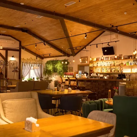 Gnezdo. Horoshee Mesto Hotel