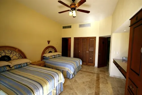 Villas de Cortez, Beachfront, 24 Picklebball Cts, Poolside, ,  1 Br Condo,