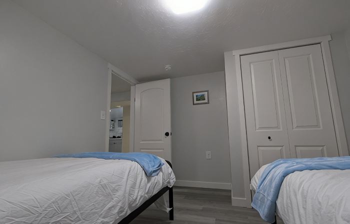 Charming 3-bedroom private basement apartment with WiFi, AC in enchanting Ogden.