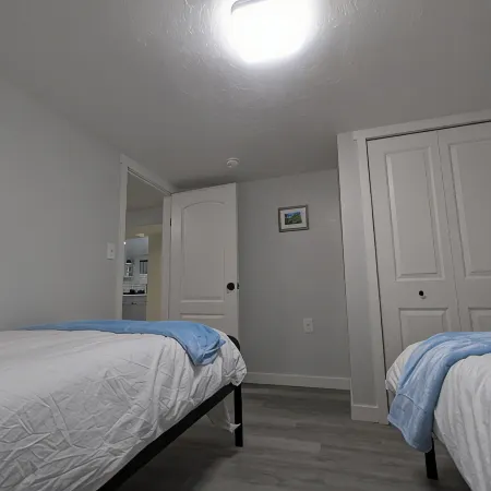 Charming 3-bedroom private basement apartment with WiFi, AC in enchanting Ogden.