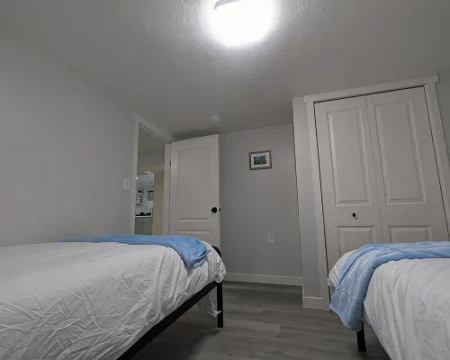 Charming 3-bedroom private basement apartment with WiFi, AC in enchanting Ogden. Hotels in Ogden