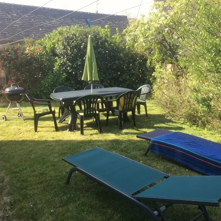 Ideally located in the heart of Crozon in a quiet area