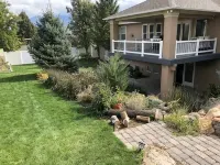 6 Bedroom, 4.5 Bathroom, 2 Kitchen - Spacious & Clean in Quiet Neighborhood - Homestays