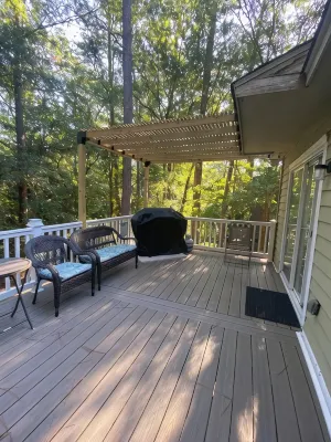 Donna’s Charm: 3 bedroom/king suite/pools/golf - balcony