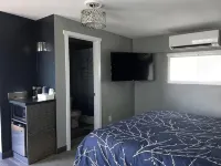 6號特大床,距伯靈頓灣步行2分鐘,蘇必利爾湖景 度假屋 圖哈伯斯住宿飯店