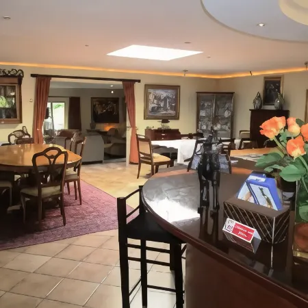 Elizabeth Manor Guest House