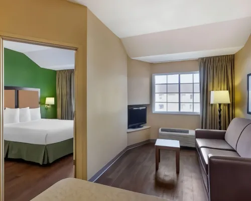 Extended Stay America Select Suites - Providence - Airport Hotel di Warwick