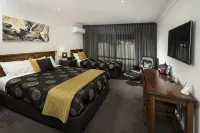 Addison Motor Inn - Parvekkeita