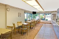 Travelodge by Wyndham Rapid City - Aamiainen