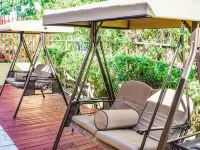 Brownstone Guesthouses Seabeach Hotels in Nassau