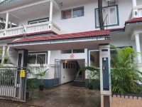 Apricot Inn