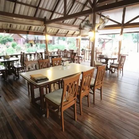 Lanta Villa Resort