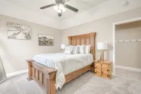Right at Home-Midland Sprawling Ranch House with Pool Cabana and Playground - 4つ星